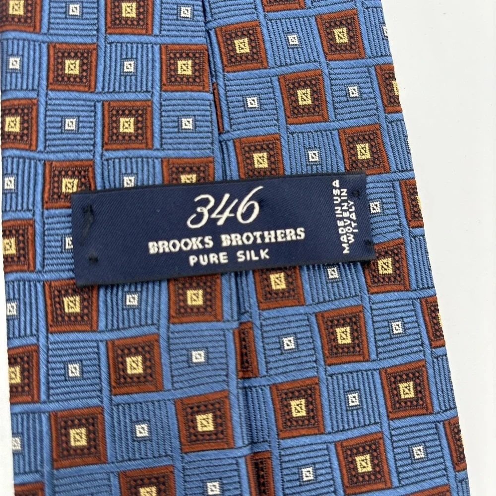 Brooks Brothers 346 Tie Blue Red Square Geometric Design Pure Silk Italian USA